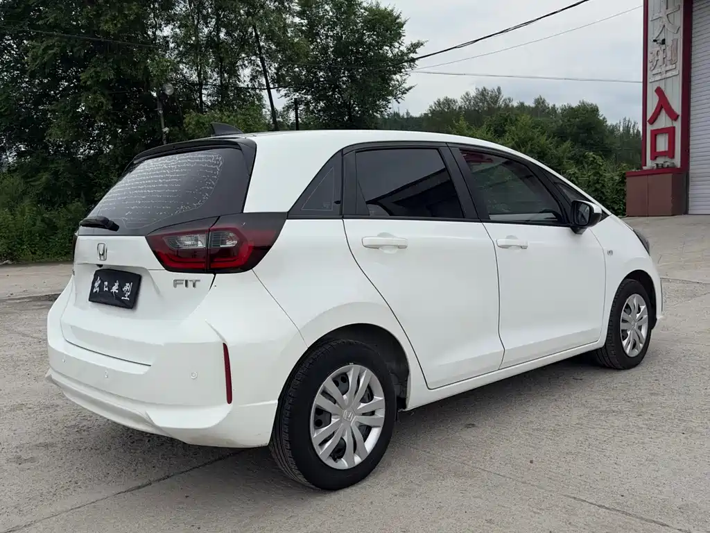 Honda Fit — миниатюра 9