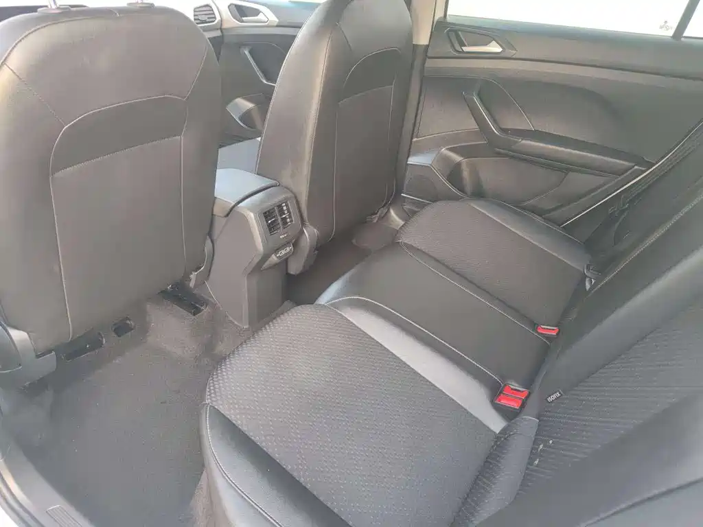 VOLKSWAGEN EXPLORING THE SHADOW