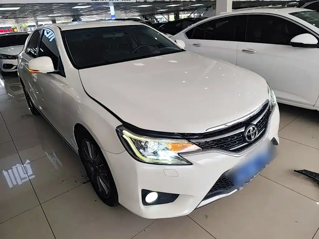 Toyota Reiz — миниатюра 4