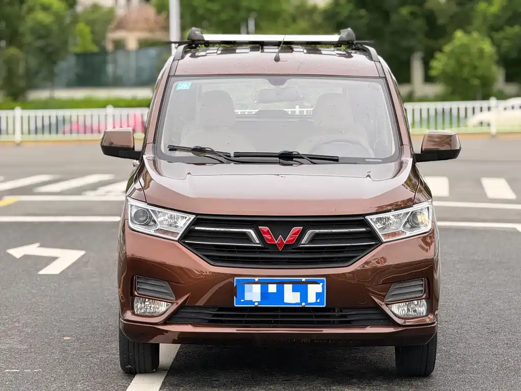 Wuling Hongguang — миниатюра 2