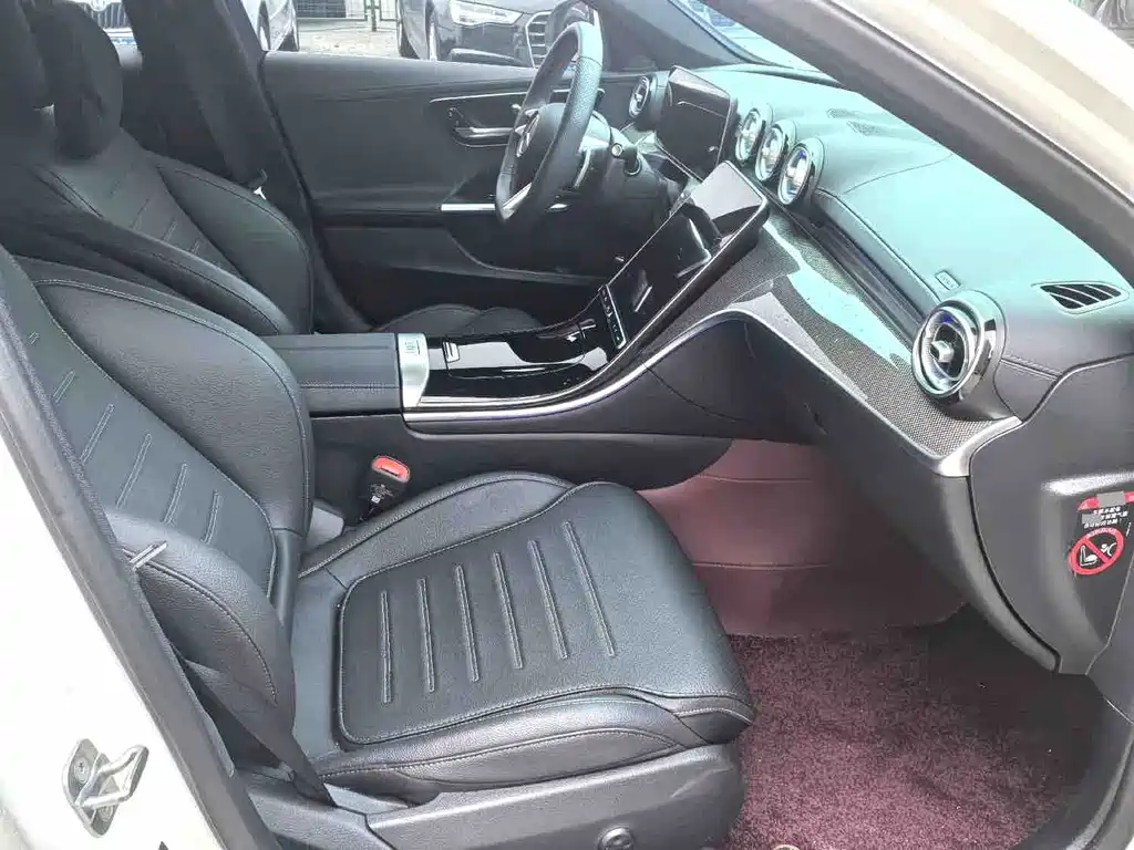 Mercedes-Benz C-Class — миниатюра 5