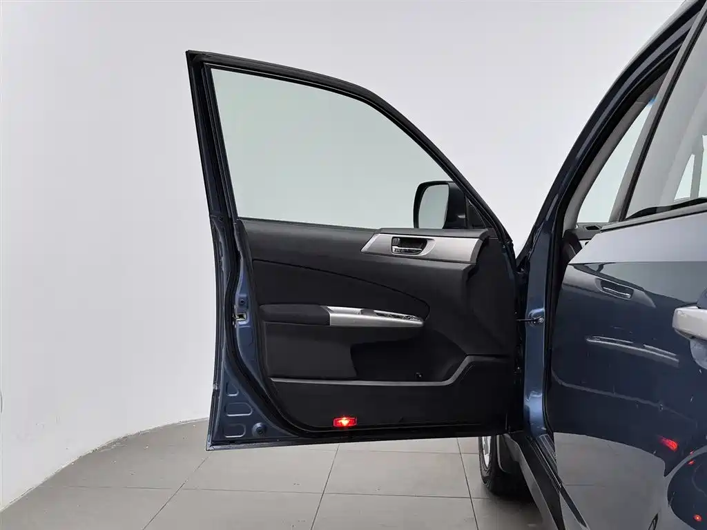 Subaru Forester 2010 2.5XS Luxury