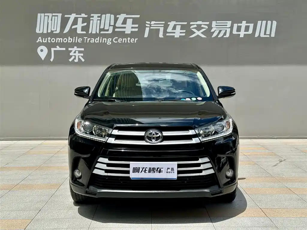 Toyota Highlander 2021 2.0T Elite 7 мест