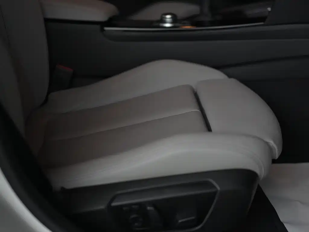 BMW 3 Series — миниатюра 23