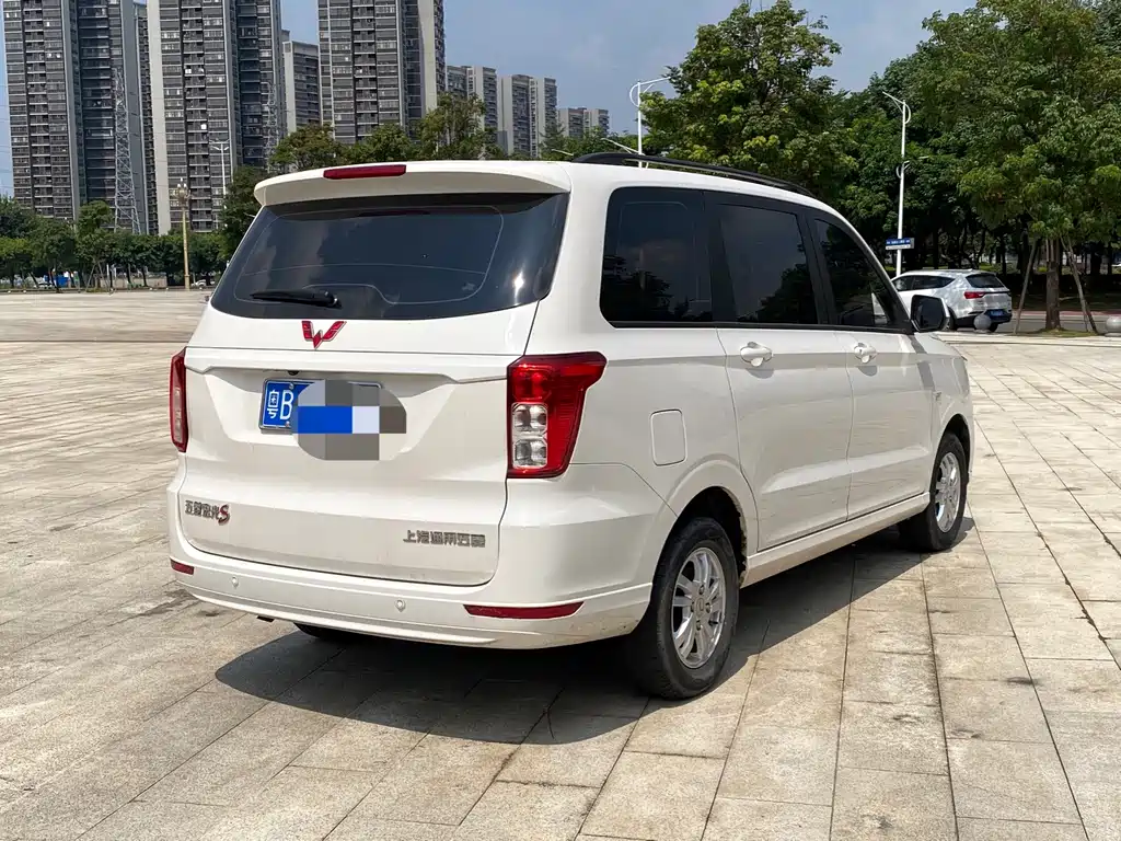 Wuling Hongguang — миниатюра 4