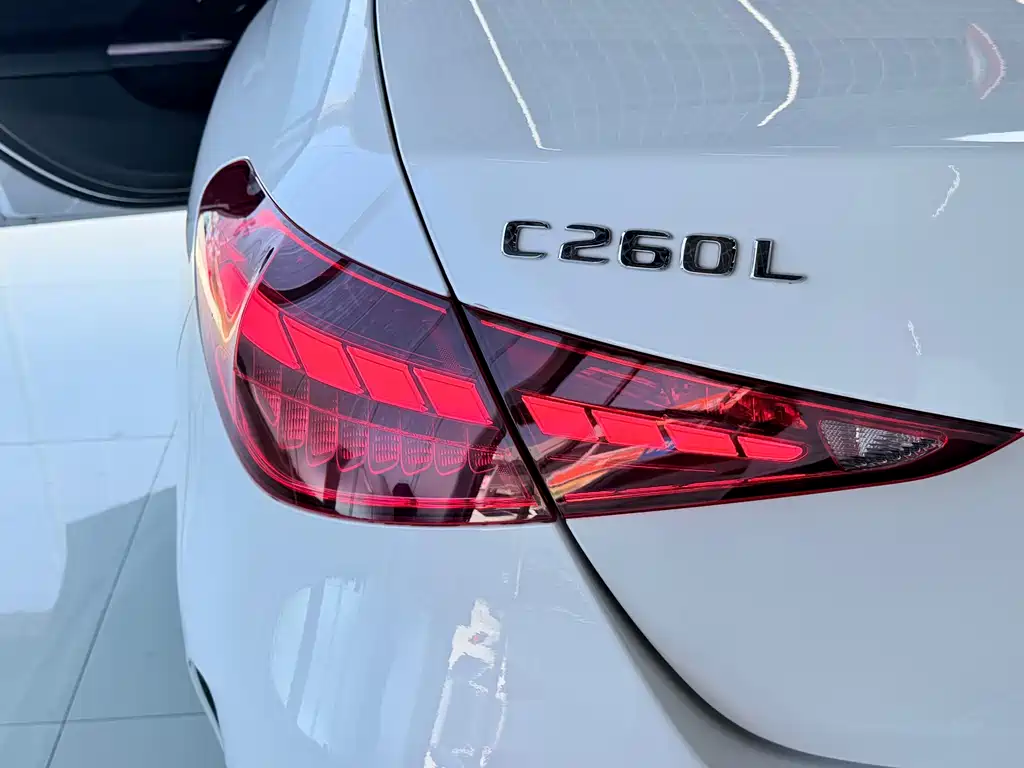 Mercedes-Benz C-Class — миниатюра 19
