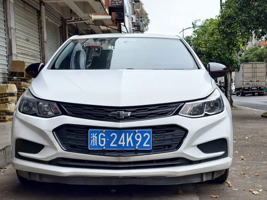 Chevrolet Cruze — миниатюра 8