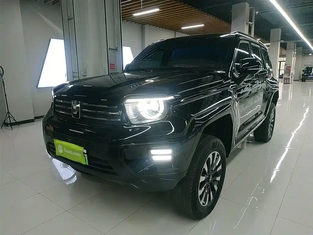 TANK TANK 700 NEW ENERGY