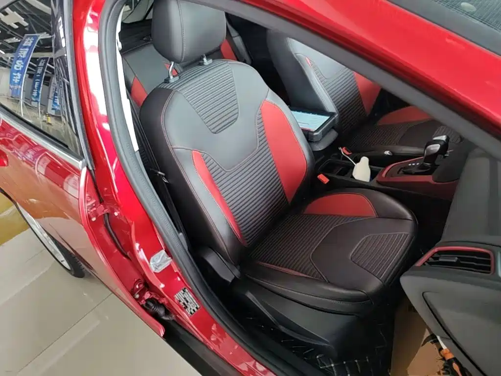 Ford Focus — миниатюра 25