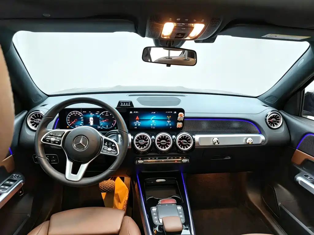 Mercedes-Benz GLB 2023 — фото 4