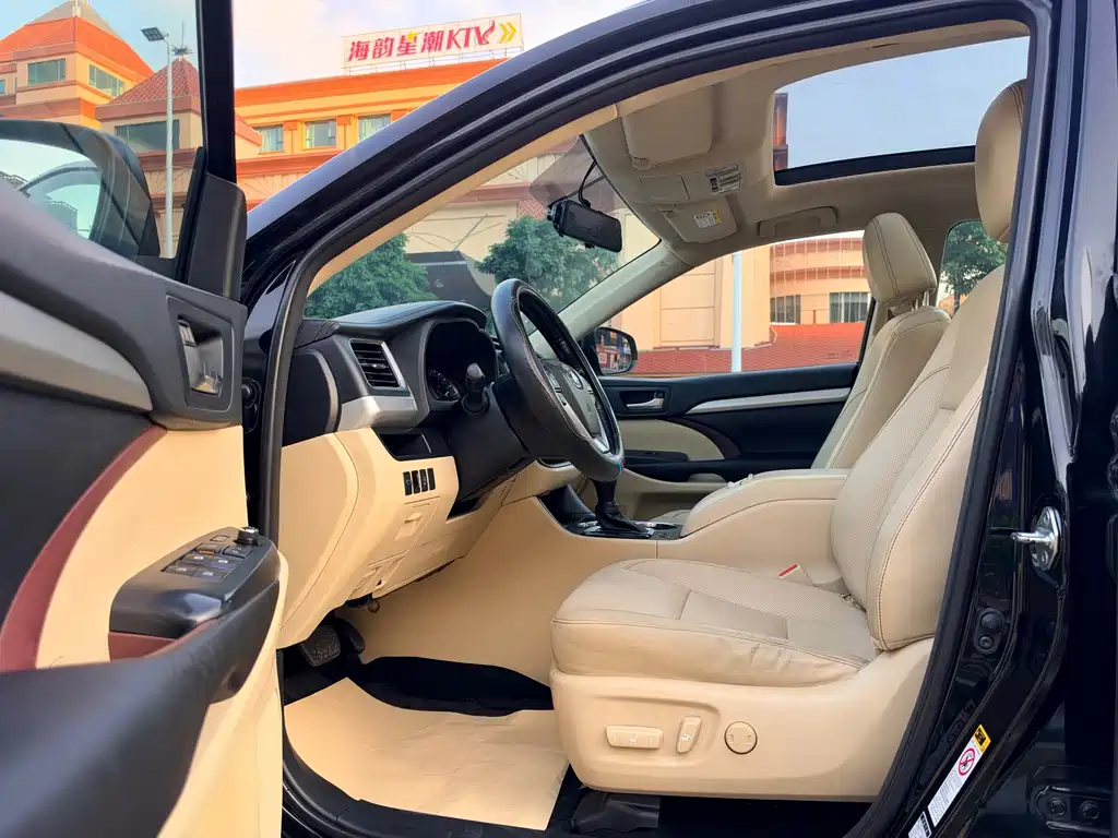 Toyota Highlander — миниатюра 11