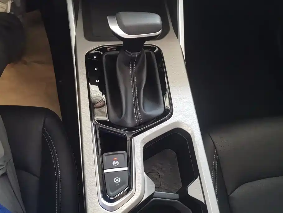 Geely Emgrand — миниатюра 16