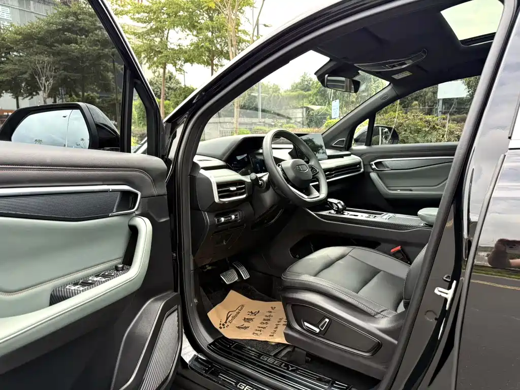 Geely Haoyue L — миниатюра 3