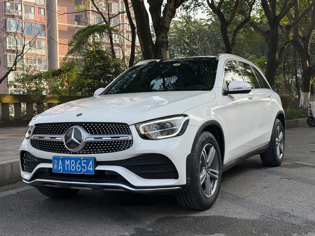 MERCEDES-BENZ GLC