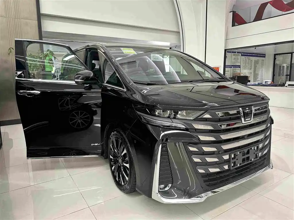 Toyota Vellfire — миниатюра 6