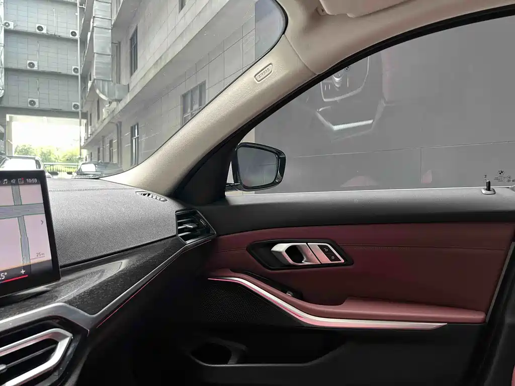 BMW 3 Series — миниатюра 17