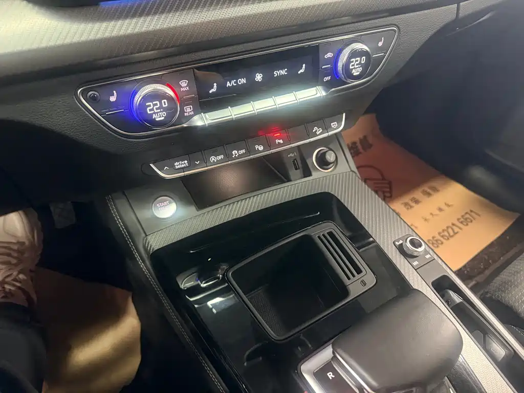 Audi Q5L Sportback — миниатюра 11