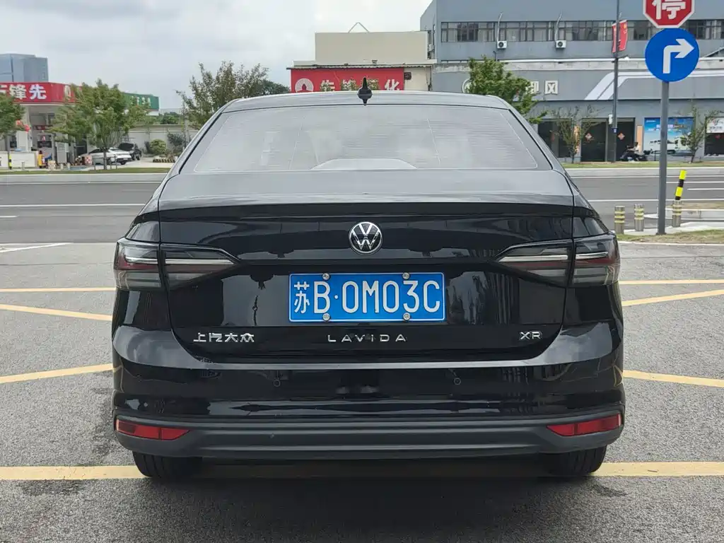 Volkswagen Lavida — миниатюра 3