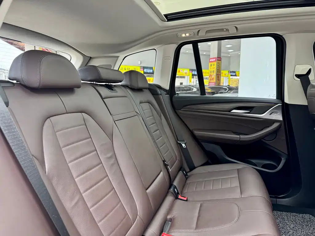 BMW X3 — миниатюра 12