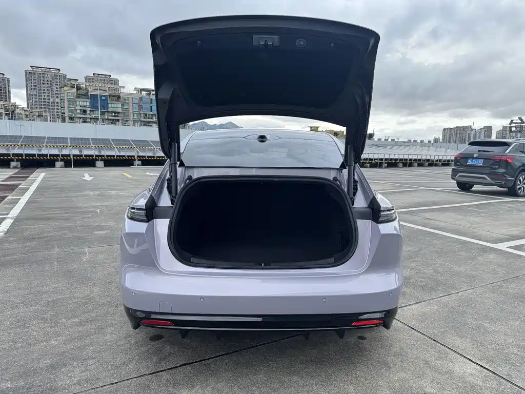 NIO ET5 — миниатюра 13