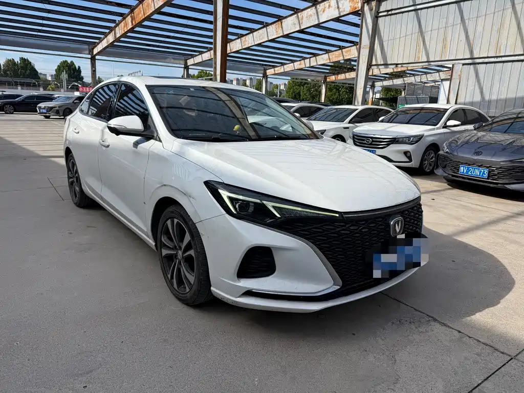 Changan Eado — миниатюра 3