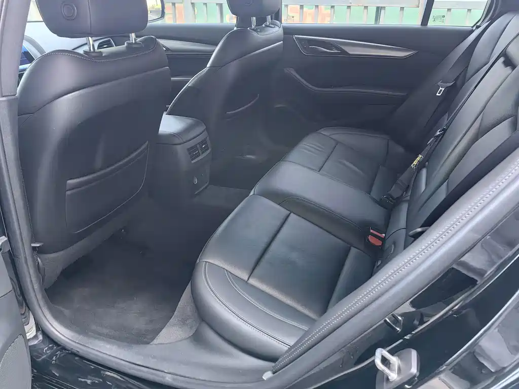 Cadillac CT5 — миниатюра 9