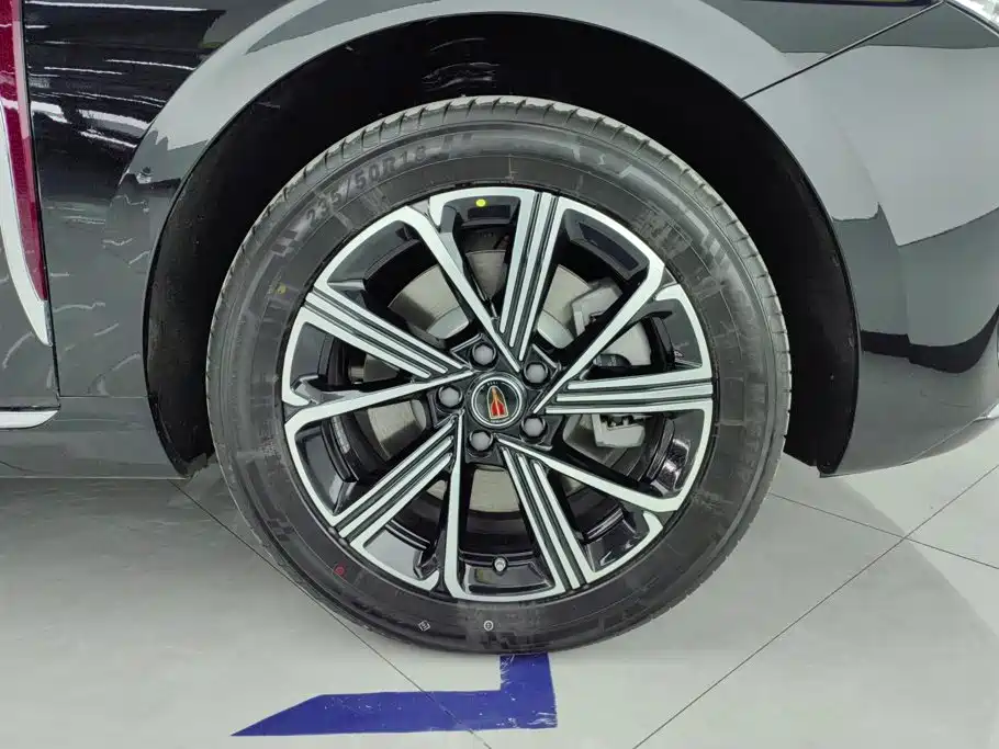 Hongqi Hongqi H5 PHEV — миниатюра 5