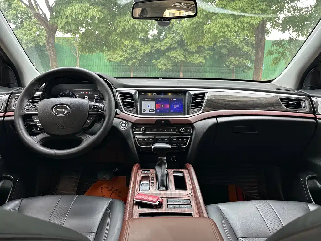 GAC GS8 2017 320T Luxury Smart Connect ( мест)