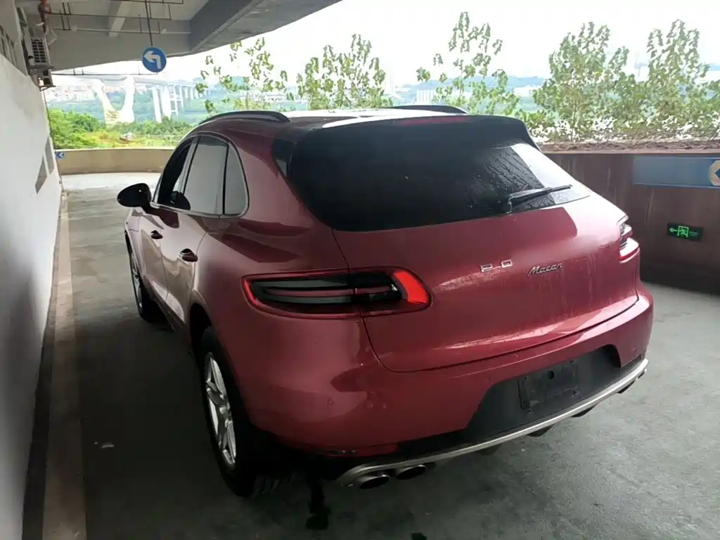 Porsche Macan — миниатюра 5