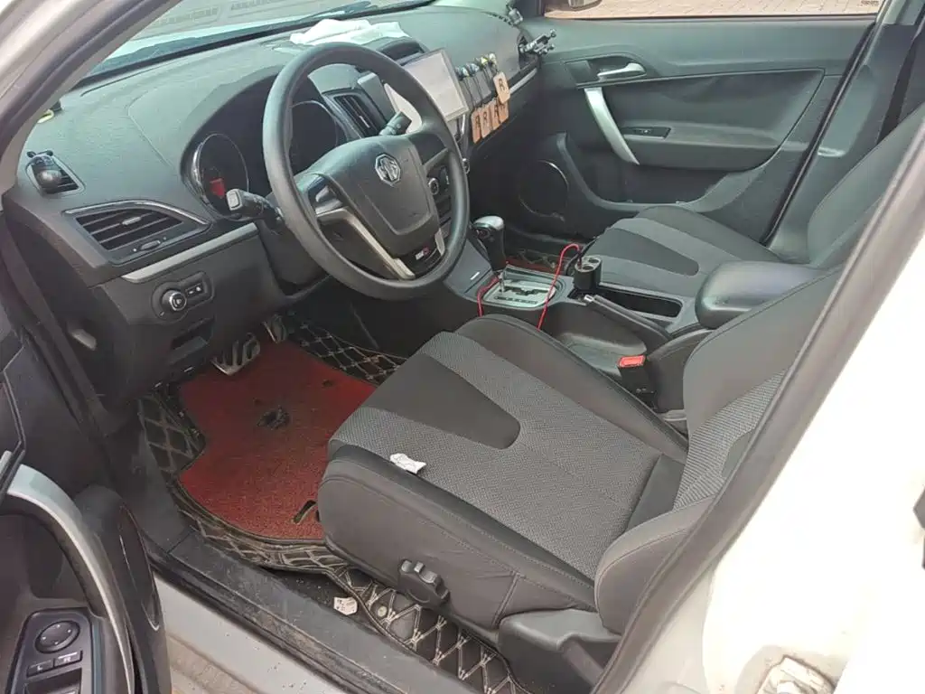 MG MG5 — миниатюра 19