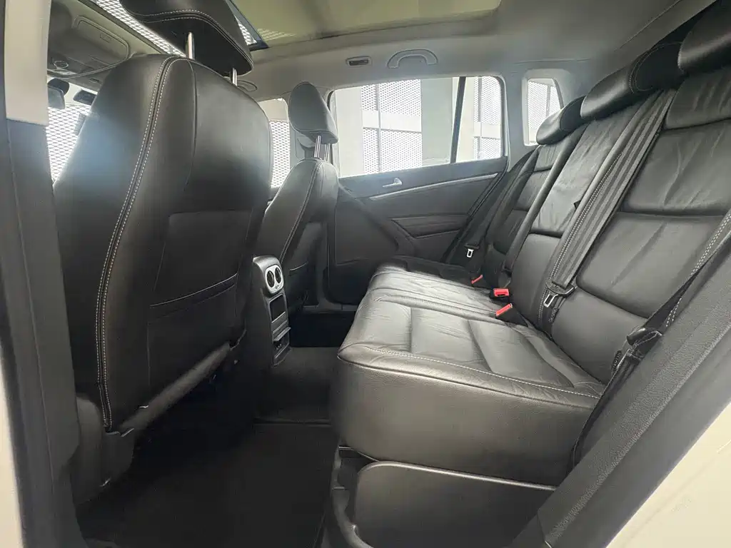 Volkswagen Tiguan — миниатюра 5