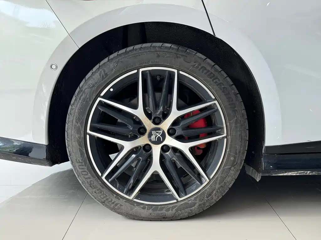 BYD Han L — миниатюра 10