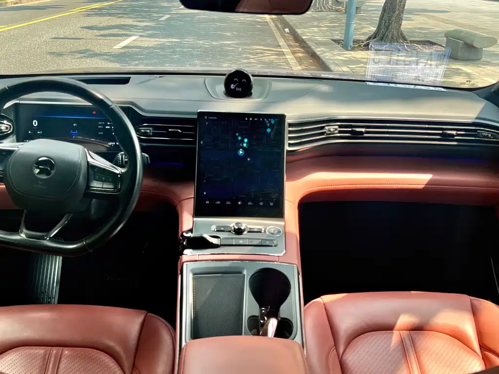 NIO EC6 — миниатюра 10
