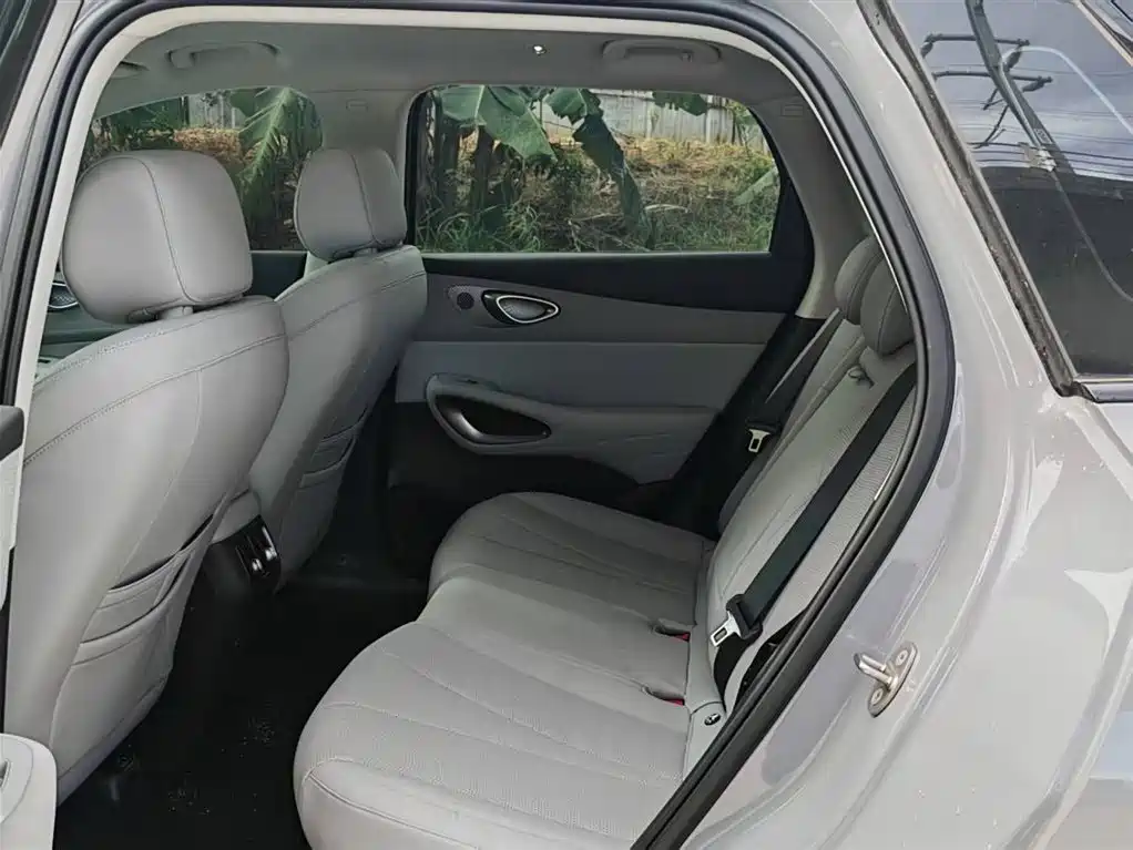 BYD 05 EV 2025 520KM