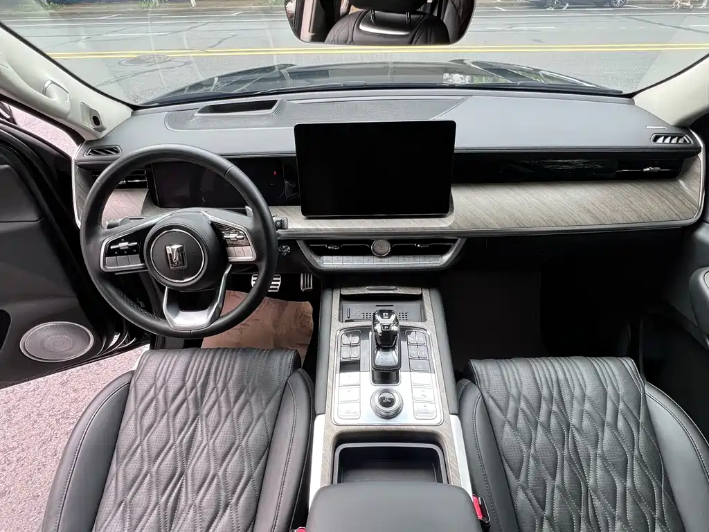 Tank 500 2022 3.0T Sport 5 мест
