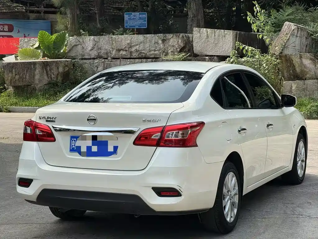 Nissan Sylphy — миниатюра 9