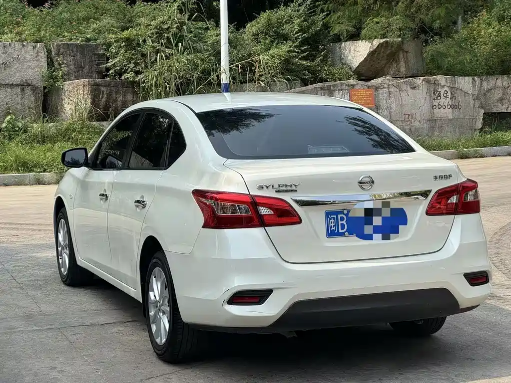 Nissan Sylphy — миниатюра 7