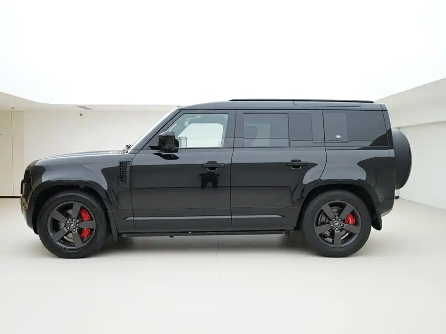 Land Rover Defender — миниатюра 3