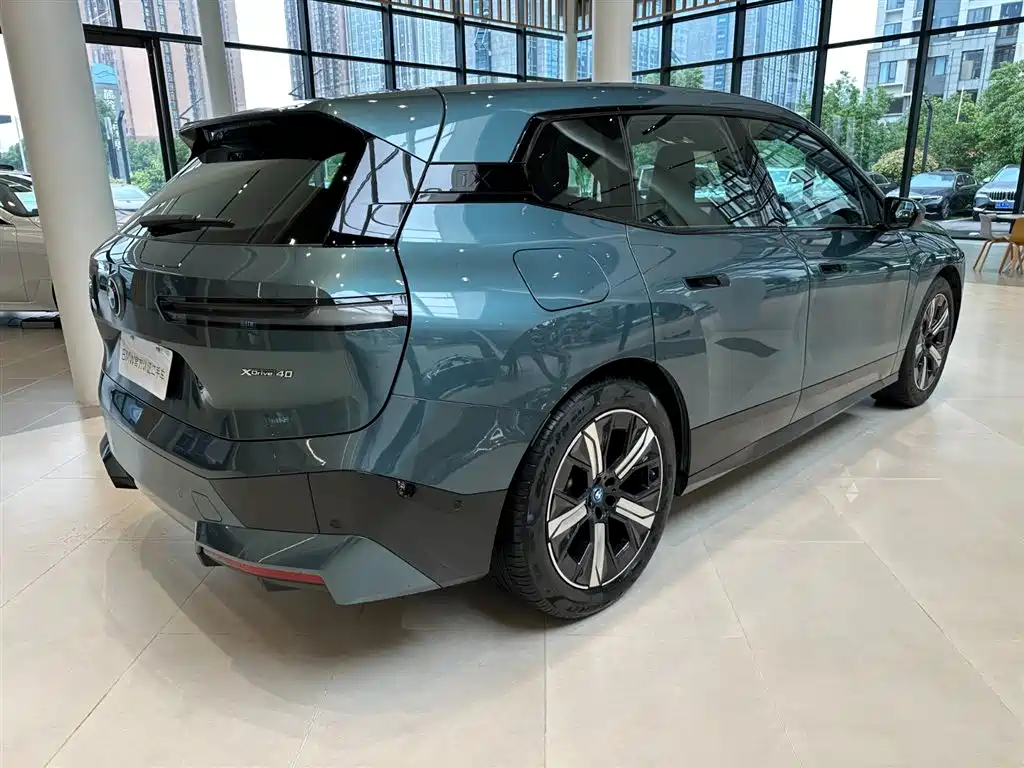BMW iX — миниатюра 2