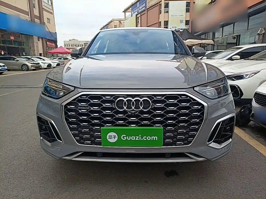 Audi Q5L Sportback — миниатюра 3