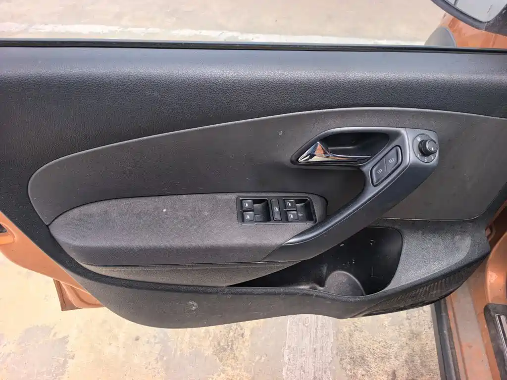 Volkswagen Polo — миниатюра 7