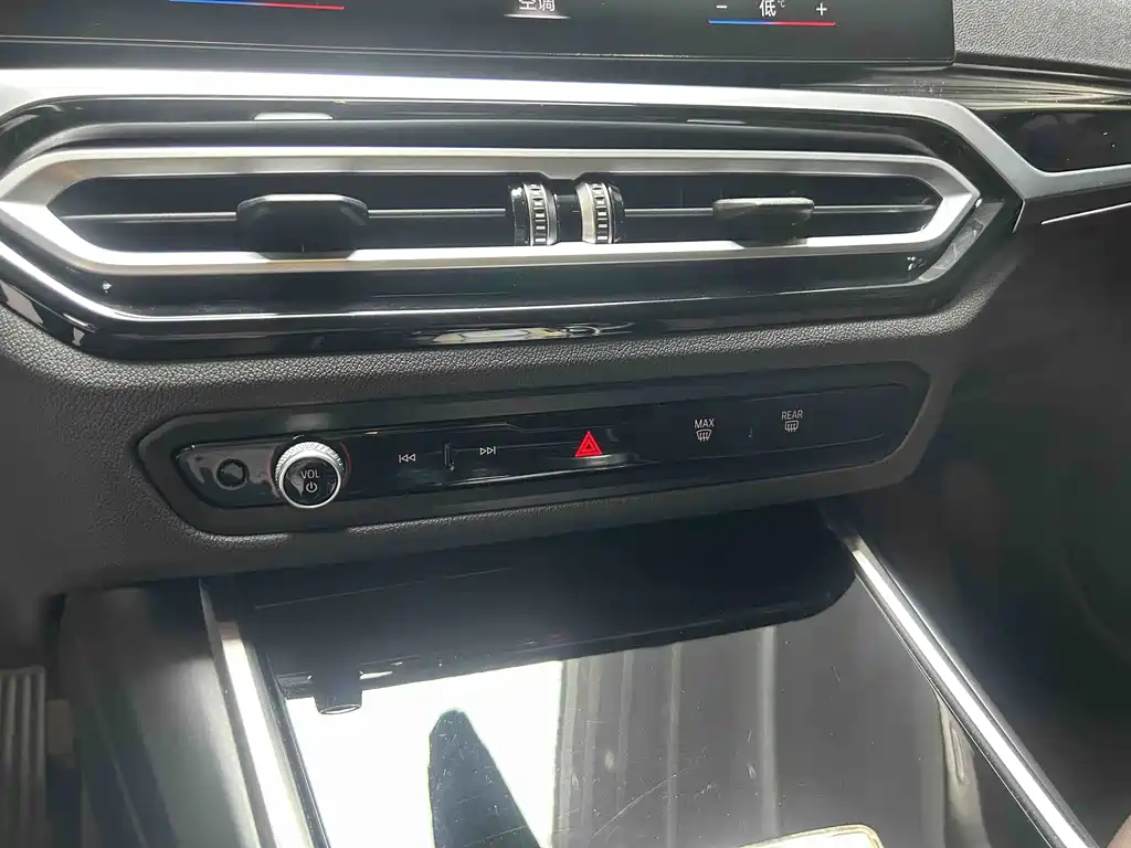 BMW i3 — миниатюра 7
