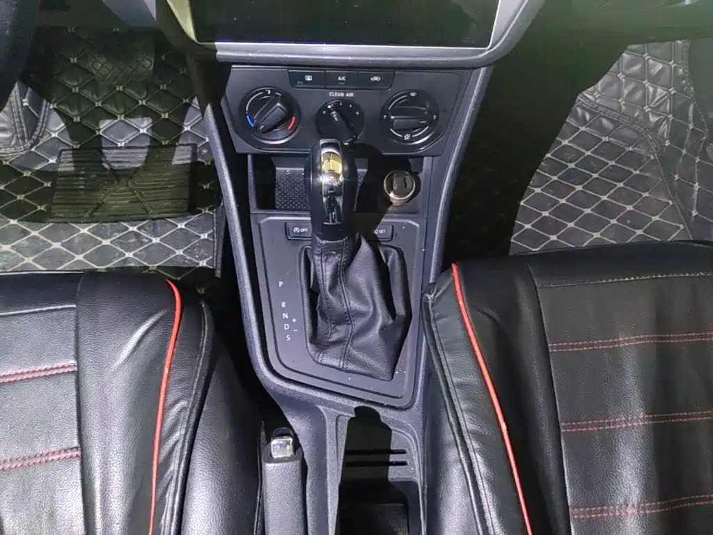 Volkswagen Lavida — миниатюра 14