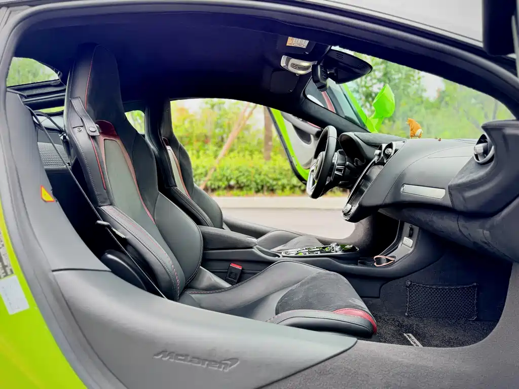 McLaren GT — миниатюра 15