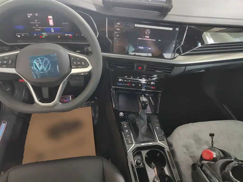 Volkswagen Passat 2025 430PHEV