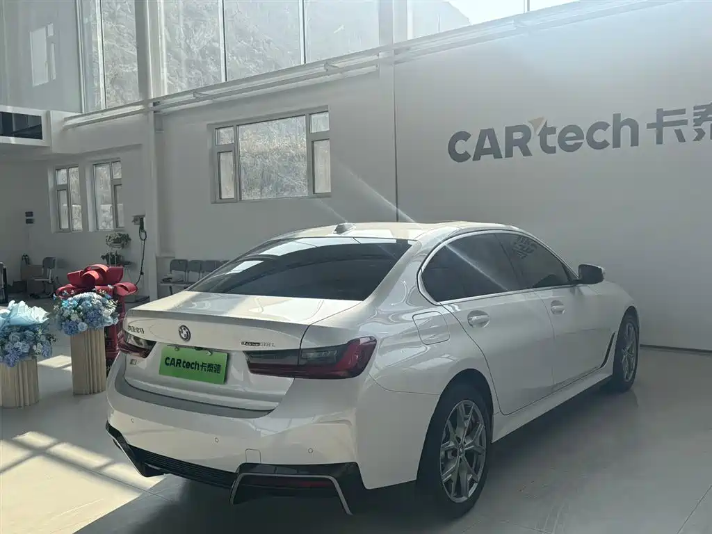 BMW i3 2024 eDrive 35 L