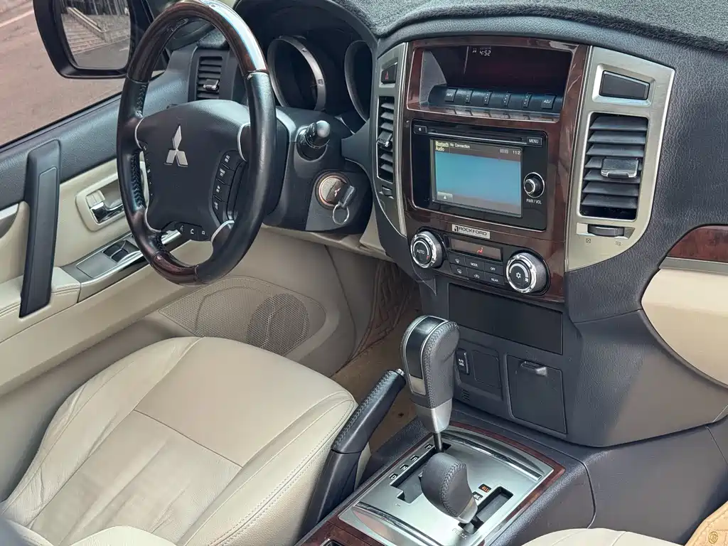 Mitsubishi V97 2019 3.8L AT