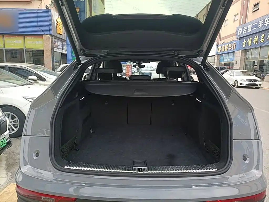 Audi Q5L Sportback — миниатюра 19