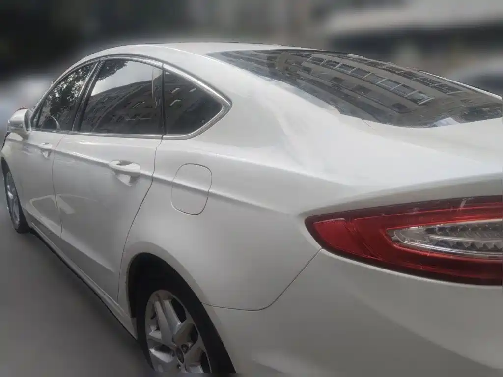 Ford Mondeo — миниатюра 4