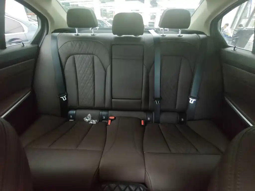 BMW i3 — миниатюра 8